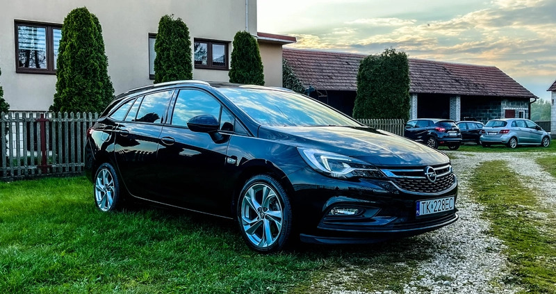 Opel Astra cena 65900 przebieg: 59108, rok produkcji 2018 z Międzylesie małe 121